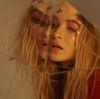 Sabrina Carpenter - Thumbs