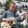 Low - Do You Know How to Waltz? (Live, Rock the Garden 2013)