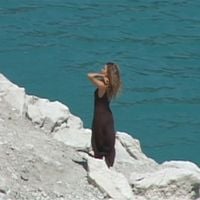 Nil&uuml;fer Yanya - Call It Love