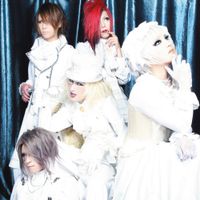 Femme Fatale - GLADSHEIM -BLANCHE-