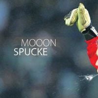 MoooN - Spucke