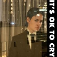 Christine and the Queens - it's ok to cry (h&ocirc;tel pour SOPHIE)