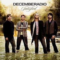 DecembeRadio - Find You Waiting
