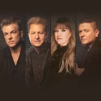Kelly Clarkson - I'm Movin' On