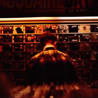 Vinyl Digger - Crate Digging