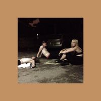 Estrons - She's Here Now