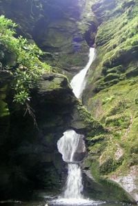 Aphex Twin - 14 Cornish Spreek5b [St. Nectan S Glen Waterfalls Mix]