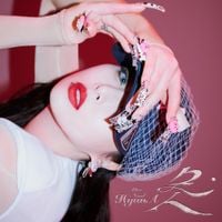 HyunA - Mrs. Nail