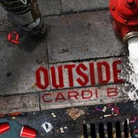 Cardi B - Outside