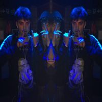 Llondon actress - Hello