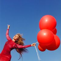 Ella Eyre - red flags & love hearts