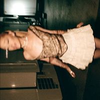 Ariana Grande - dandelion