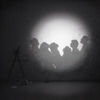 Бонд с кнопкой - Дом