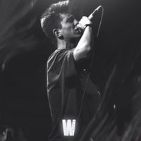 Walls - Por Partes
