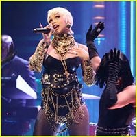 Cardi B - Money Bag