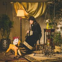 長谷川カオナシ [Kaonashi Hasegawa] - お面の向こうは伽藍堂