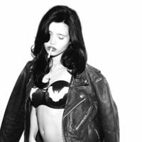 Nessa Barrett - High On Heaven