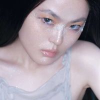 祁紫檀 [Zitan Qi] - 世界与孤独女王