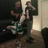 Yeat - JT to my Uzi