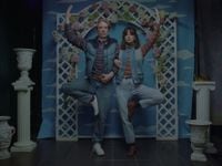 Taylor Swift - Opalite