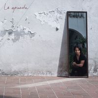 Laura Itandehui - La Apuesta