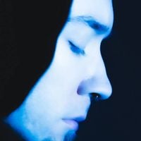 Au5 - Shadow Away