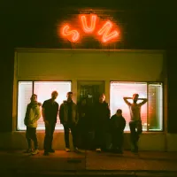 Sammy Rae & The Friends - SUN