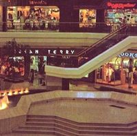 Mall Talk Collective - Mall Walker 몰 워커