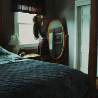 Hotel Books - I'm Almost Happy Here, But I Never Feel at Home