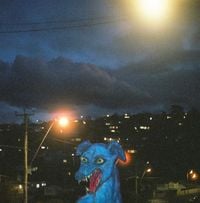 Divers - Odd Dog In the Capital