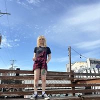 Shitty Kickflips - sensitivestoner82@gmail.com presents: rock against bush vol 999: sunny d suicide (aka: near death salvia experience in frogtown pt i)