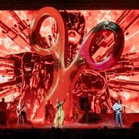 Scissor Sisters - IT&rsquo;S 10PM&hellip; DO YOU KNOW WHERE YOUR SISTERS ARE?  (LIVE FROM THE 02, LONDON)