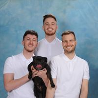Point Point - Family Portrait
