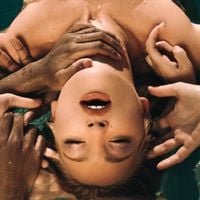 Elley Duh&eacute; - DRAGON MENTALITY
