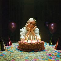 Nieve Ella - Young & Naive