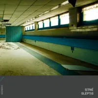 Stri&euml; - Sl&eacute;ptis