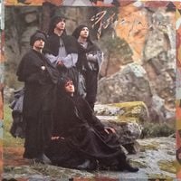 Golpes Bajos - A santa compa&ntilde;a