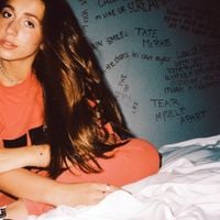 Tate McRae - tear myself apart