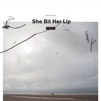 She Bit Her Lip - Viiv