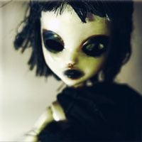 Alice Glass - Suffer And Swallow