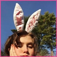 Clairo - moth girl