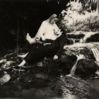 Lvis - Sud&aacute;rio