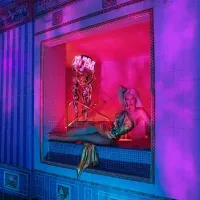 Iggy Azalea & Sophia Scott - Sex on the Beach