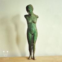 Lia Kohl - Too Small to be a Plain