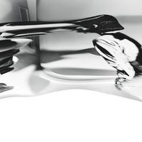 Kelly Lee Owens - Sonic 8 / Olga