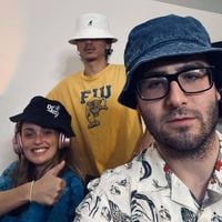 Marroon 3 - songs about something aka record breaking album by marroon 3