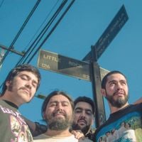Las Chaquetas Amarillas - Salen otras diez