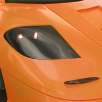 OMAAR - McLaren