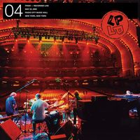 Phish - LP on LP 04 | &ldquo;Ghost&rdquo; - May 22, 2000 (Radio City Music Hall, New York City, NY)