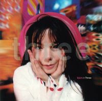 Bj&ouml;rk - Three